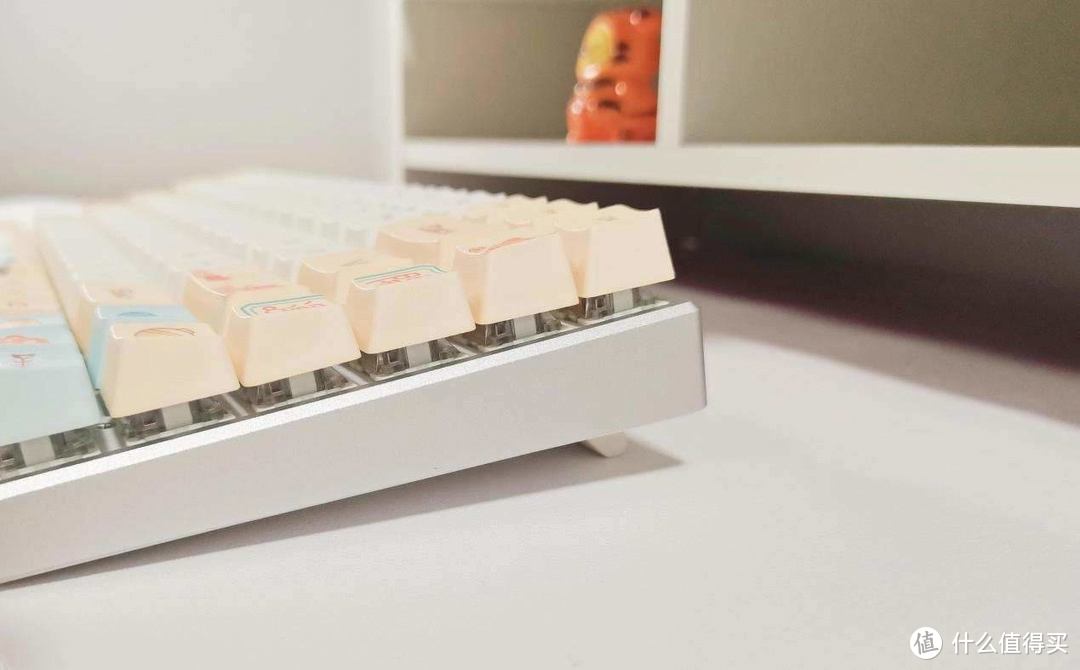 桌面“萌物”，颜值超高的雷柏MT510 Pro无线机械键盘，线性快银轴实力如何？