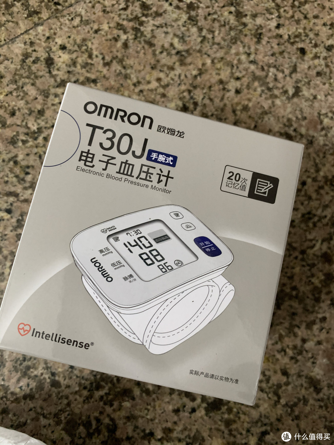 挺好用的电子血压计，方便。