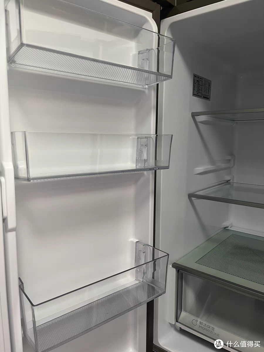 你家冰箱是节能的吗？节能冰箱一年能省很多电呢