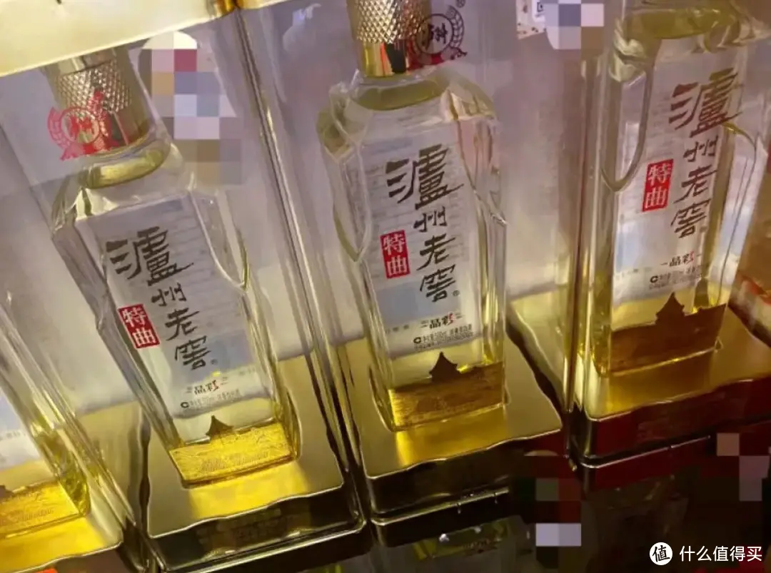 双节将近年味渐浓，8款极具性价比的白酒推荐，涵盖各个价位，白酒爱好者必看！