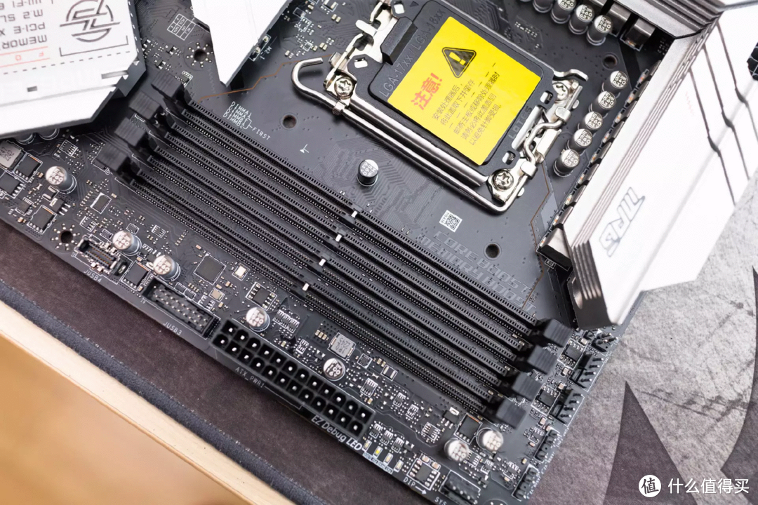 用料扎实，接口豪华，微星Z790 EDGE WIFI DDR5刀锋主板开箱