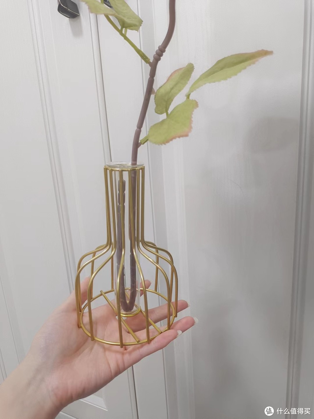 极简风装饰家居里的必备小花瓶