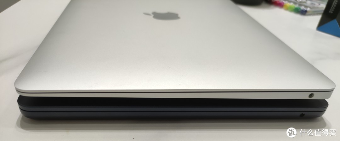 库克的刀法越来越像老黄了，今年的MacBook Air M2值吗？
