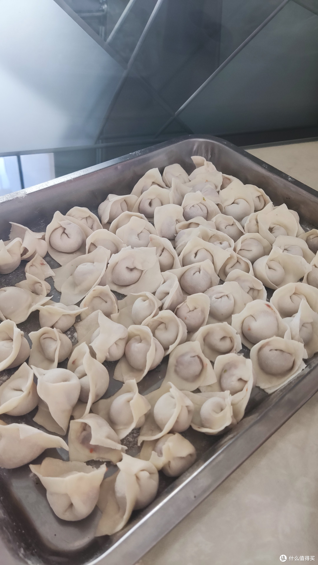 胡萝卜猪肉馅儿的馄饨