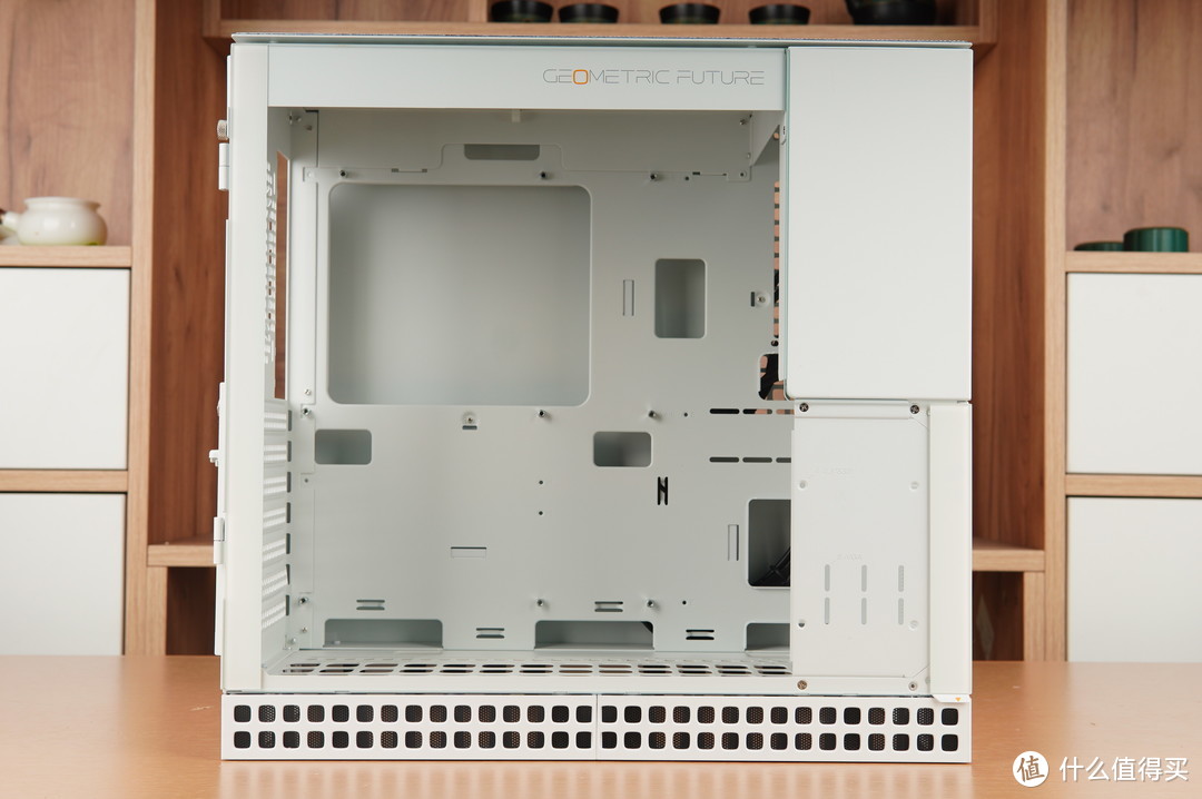 小体积大玩法，几何未来M4亚瑟王深度评测