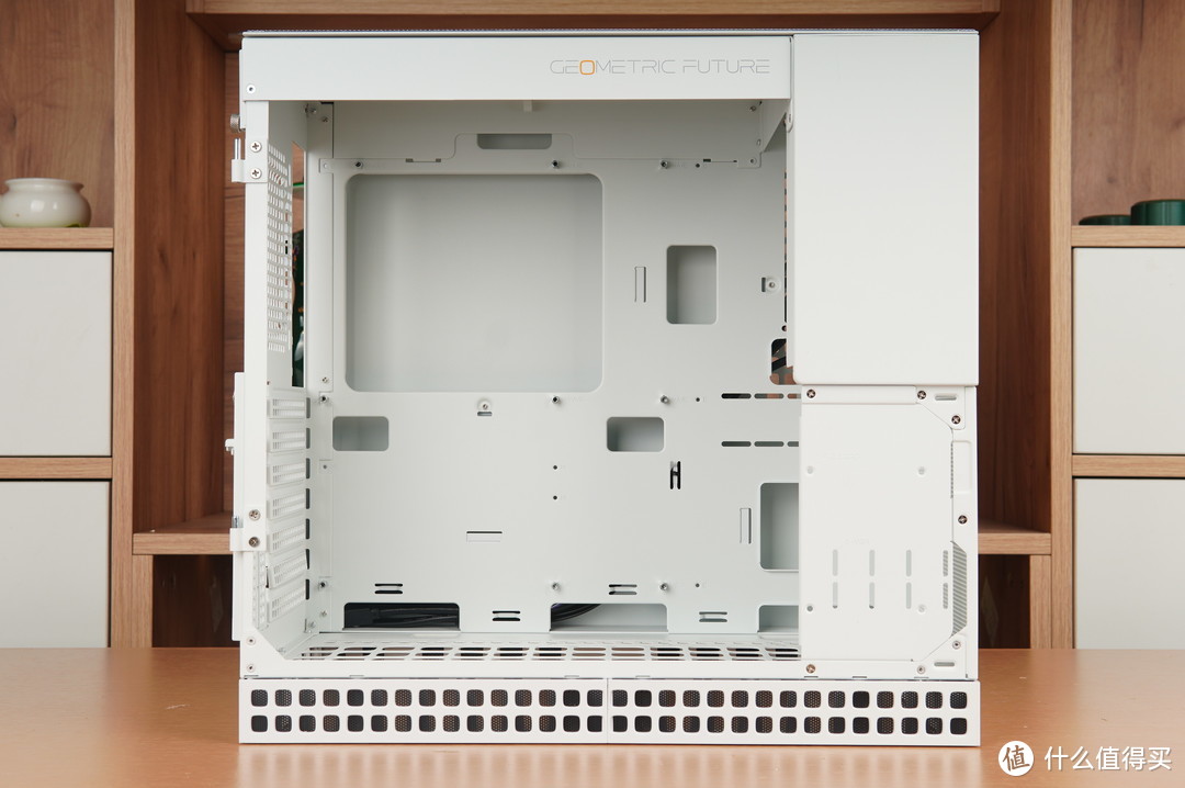 小体积大玩法，几何未来M4亚瑟王深度评测