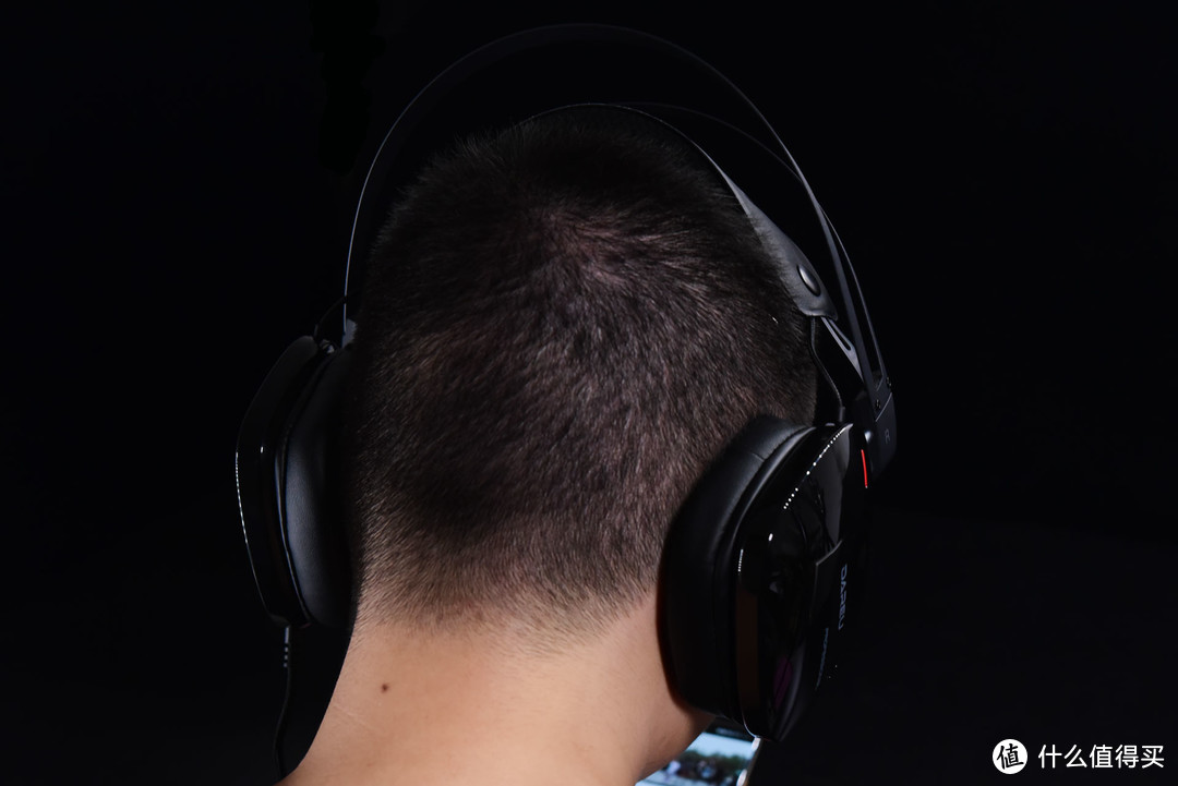 【外设简评】外形独特主打人体工学舒适度——达尔优A730游戏耳机