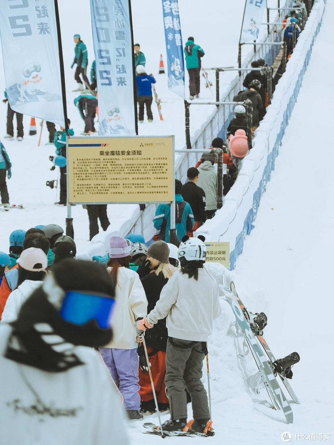 新手小白滑雪攻略！单板 还是 双板？如何选择装备？