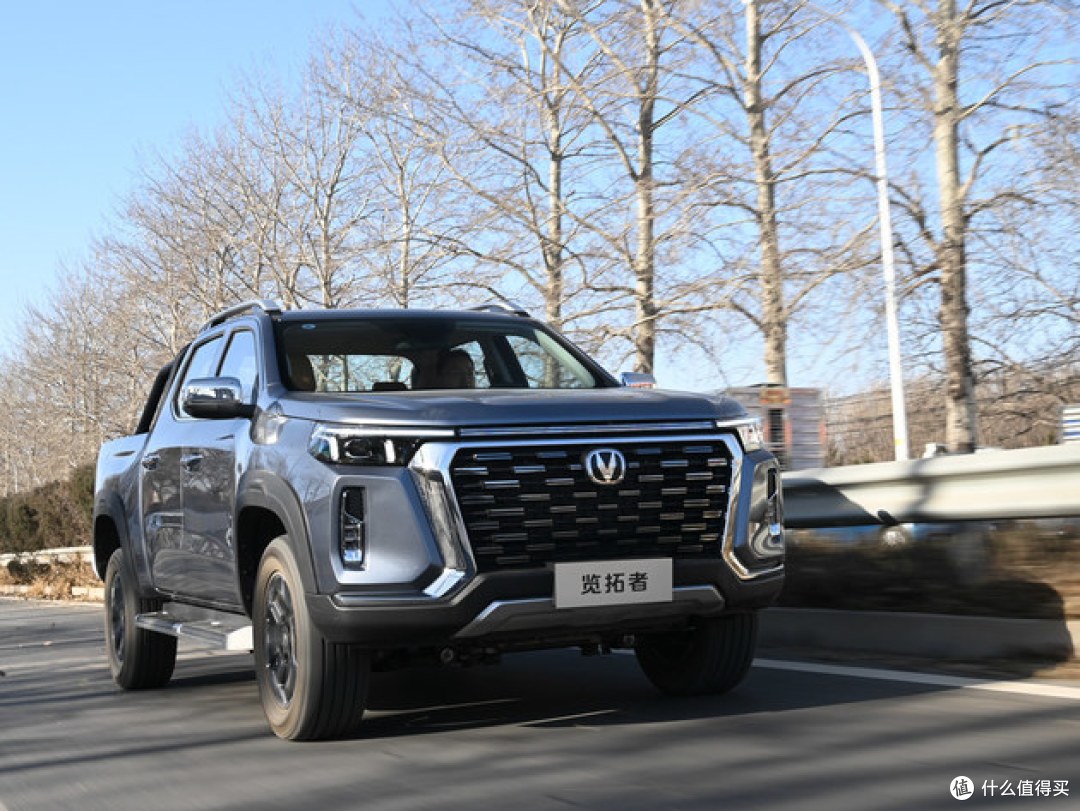 硬件配置完备公路越野体验长安览拓者