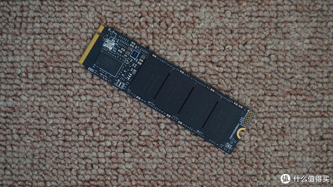 入门级PCIe 4.0 SSD中的战斗机？雷克沙 NM710 1TB体验分享