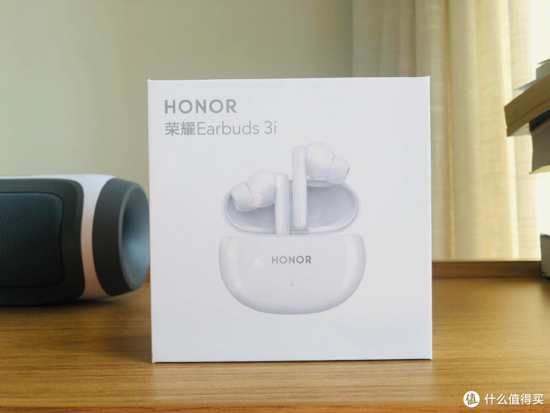 将真无线耳机性价比天花板推向了一个新高度的荣耀 Earbuds 3i