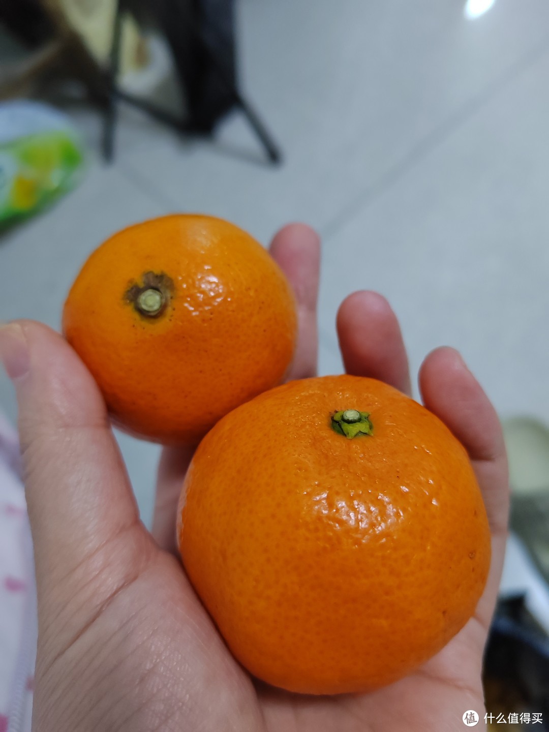 小柑橘也太好吃了，一会吃了十几个