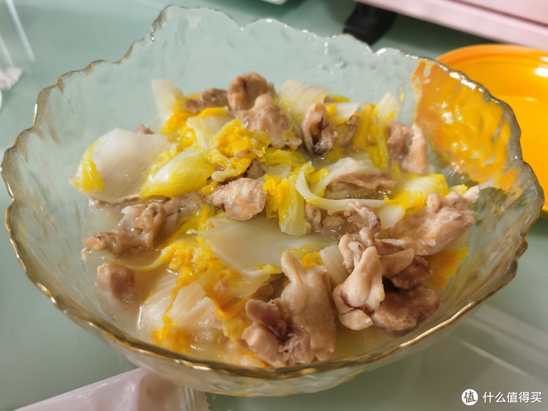 炫一碗正宗鸭血粉丝汤，做一份减脂无水白菜炖鸡腿肉