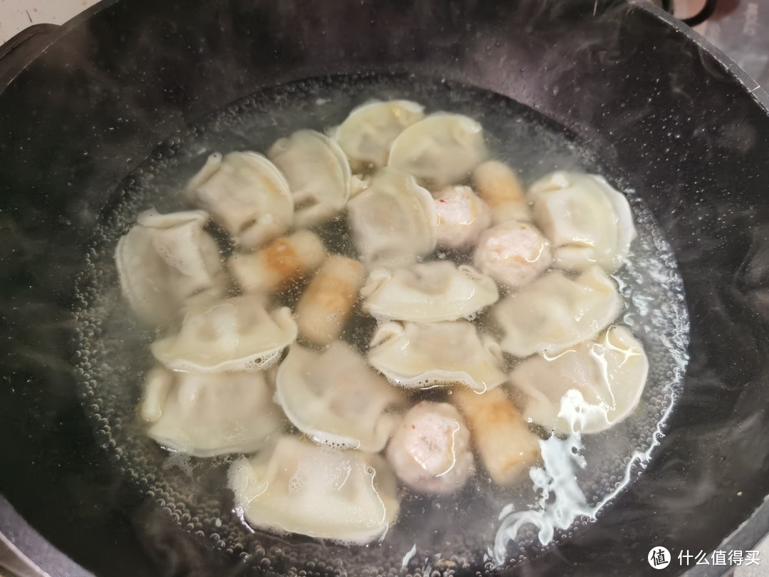 海霸王火锅组合和水饺很配哦（家庭版）