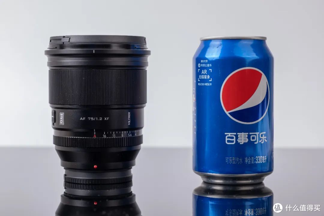 国产唯卓仕全新X卡口自动对焦镜头75mm F1.2测评