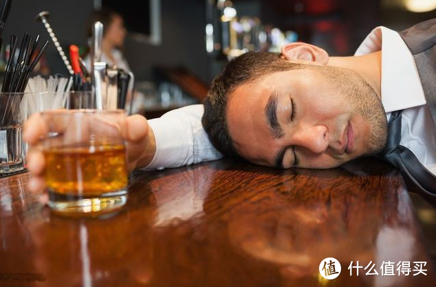 要想“醉得慢”，切记保持“5个好习惯”，可以多喝2两半
