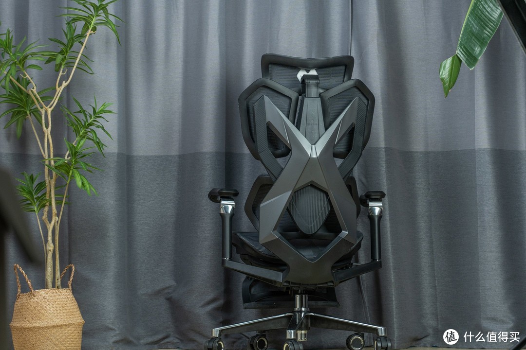 革了谁的命？全网首款客制化人体工学电竞椅深度测评！这才是真.电竞椅！