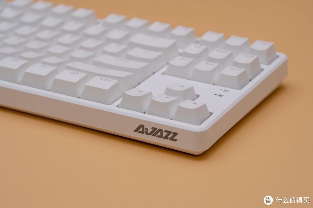 手感舒适可换轴，笔记本电脑必备：黑爵AK873机械键盘