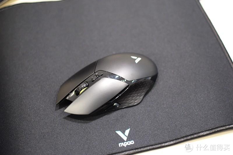雷柏V30W游戏鼠标+V10S鼠标垫：游戏玩家的趁手利器