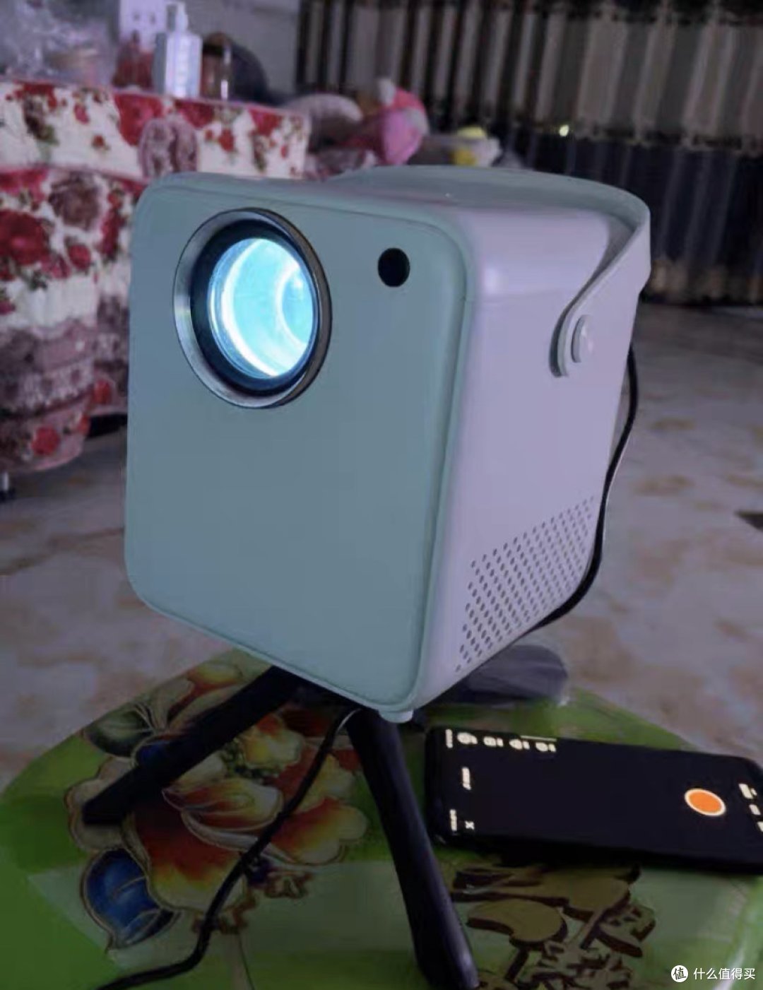 超高清投影仪家用墙投卧室