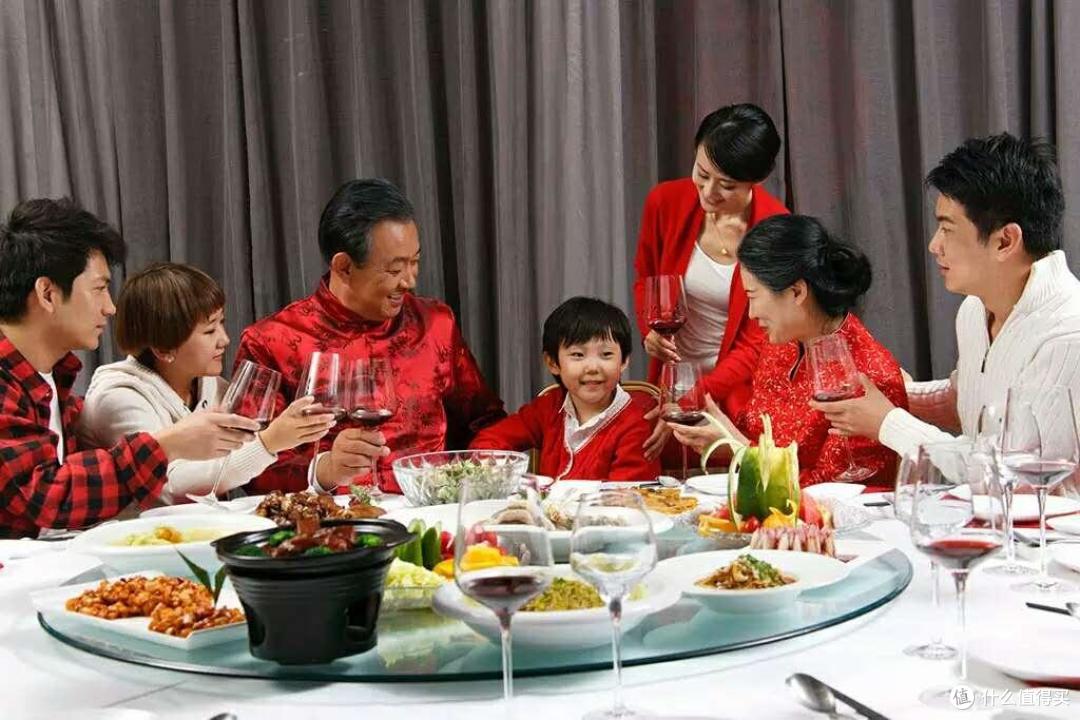 春节将至,家里有亲戚到,可别带这"3类酒"上桌,丢面子也招嫌