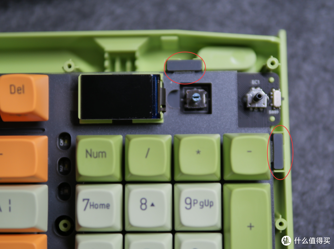 可以卷的不止有性价比，还有设计上的新意，虎八兔H98机械键盘拆解评测