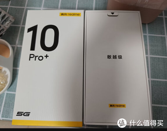 真我10 Pro+上手体验，非常出色的水桶机