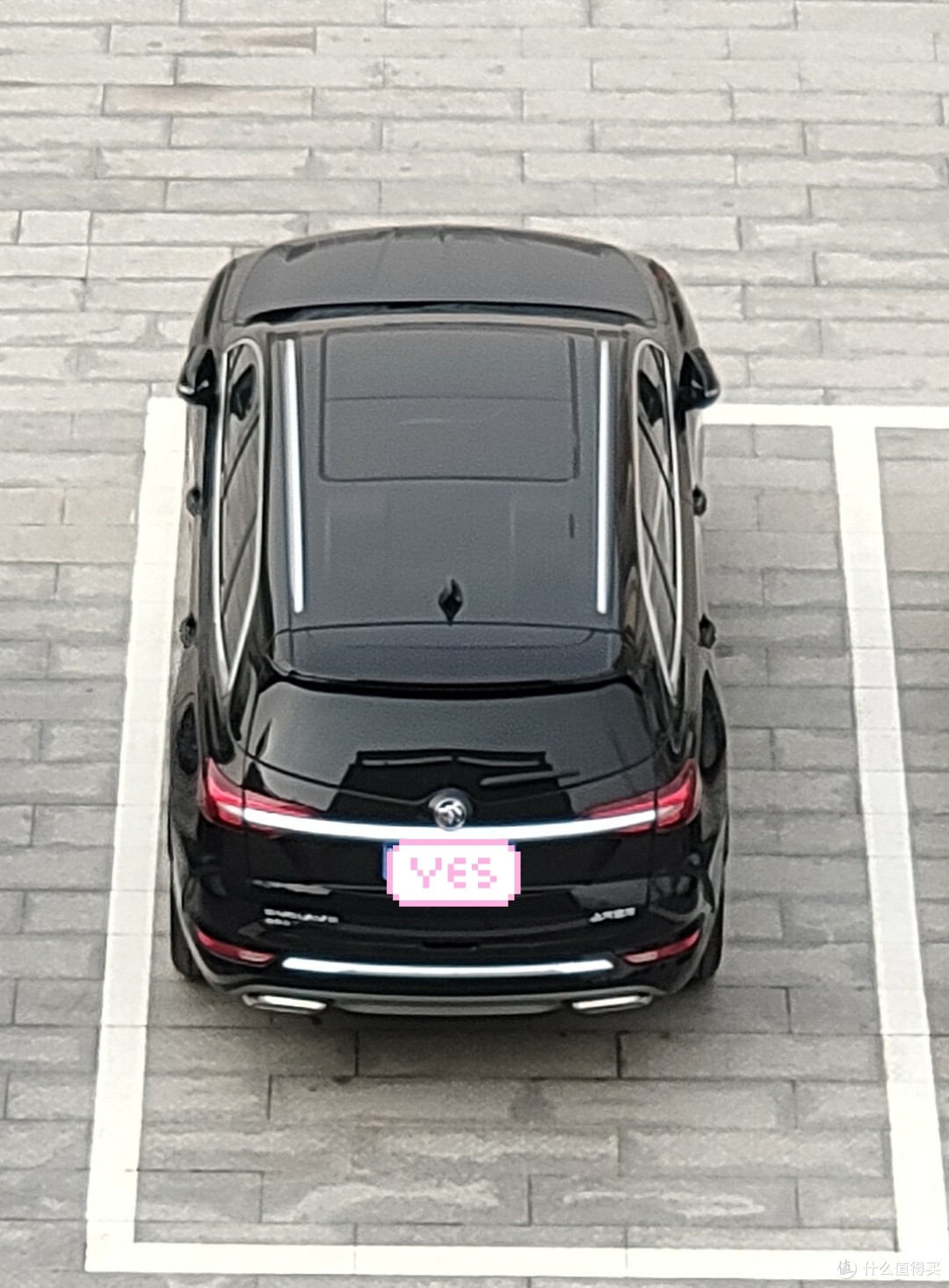 车停在单位的俯视图