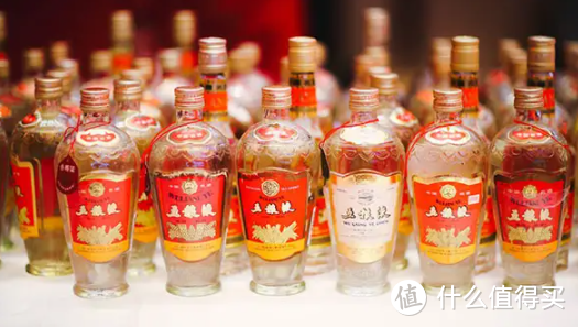 家里有这2种酒千万别“显摆”，没1瓶靠谱，都是假酒，你喝过没？