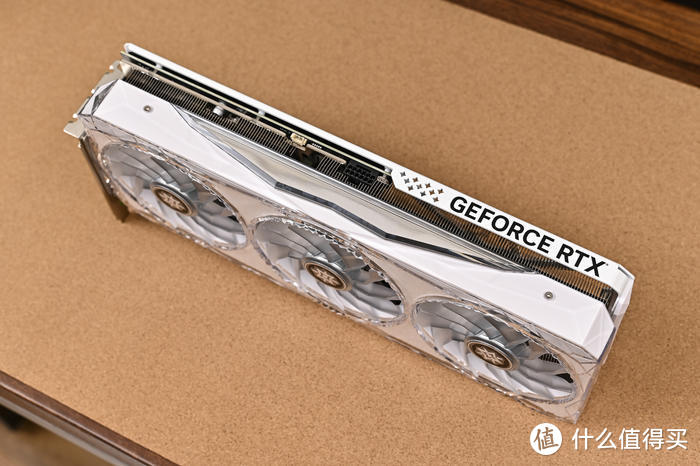 2K主流游戏好搭档——影驰GeForce RTX 4070Ti 12GB 星曜 OC开箱评测