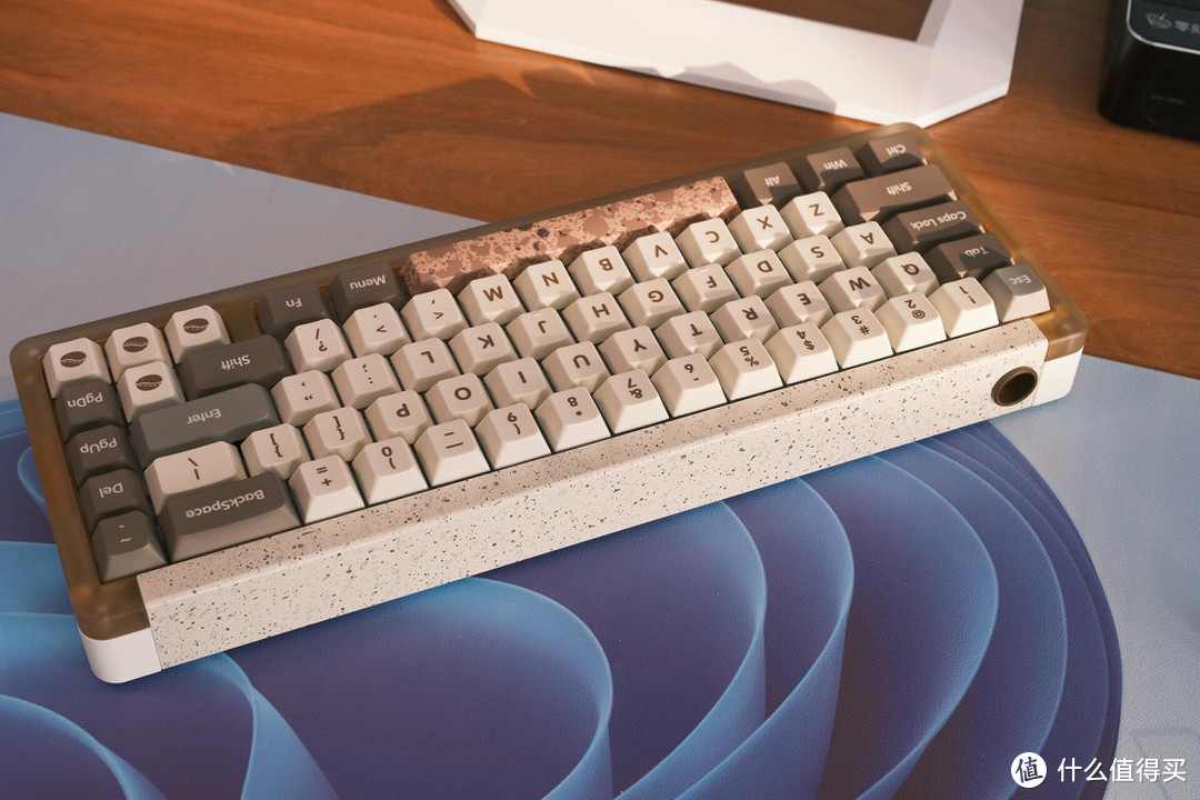 大理石般的美感，IDOBAO ID67 PLUS机械键盘测评，手感与颜值并存