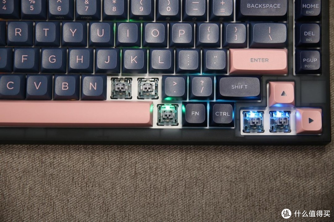 入门级 RGB灯效 游戏机械键盘首选-小呆虫GK75开箱评测