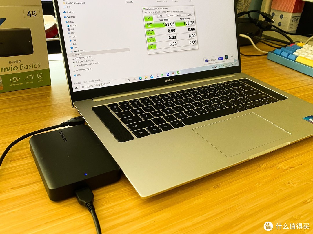 让笔记本电脑数据扩容更安全，入手东芝移动硬盘新小黑A5