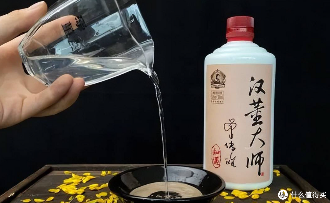 买酒时，遇到货架上的这4款“廉价酒”不要嫌弃，都是纯粮好酒