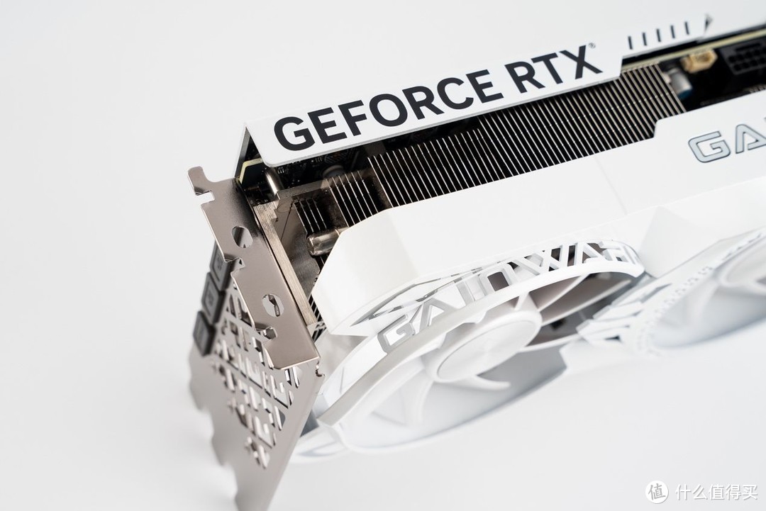 耕升 GeForce RTX 4070 Ti 星极皓月 OC 开箱分享