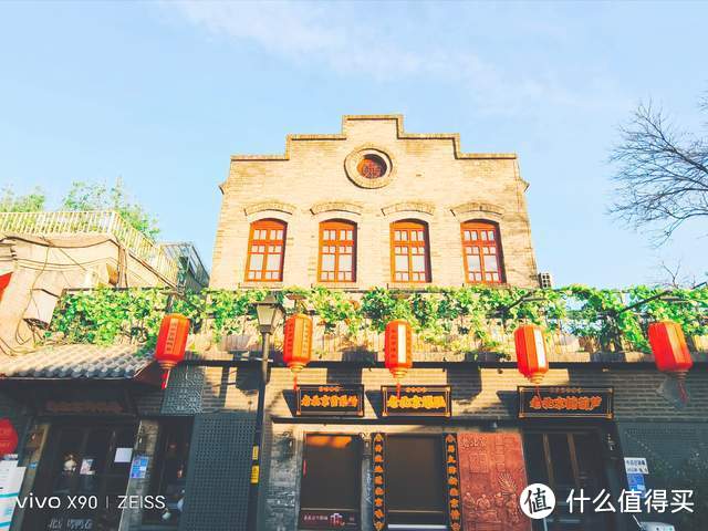 穿越老北京胡同，风光摄影师与 vivo X90 的影像记录