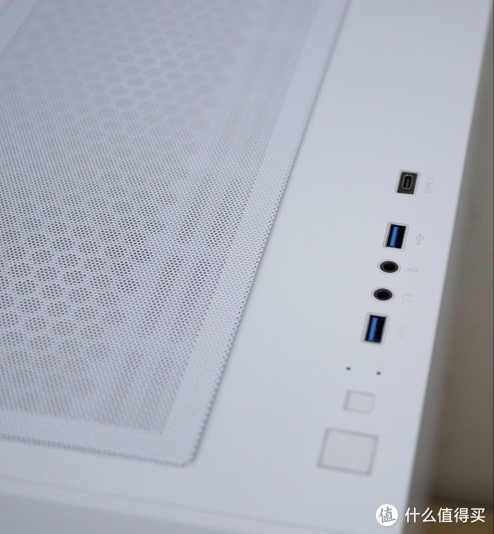 灰白 ＋ 网设计 安钛克 DP505 WHITE 中塔机箱