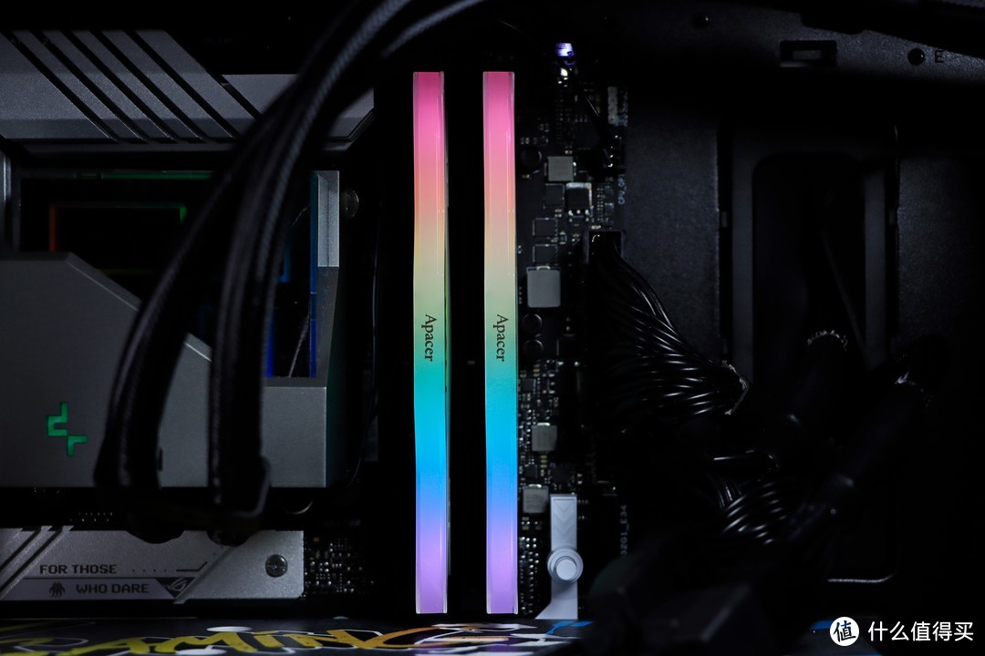宇瞻暗黑女神 RGB DDR4 3600 16G*2，可不仅仅是漂亮，也有非常出色的性能！