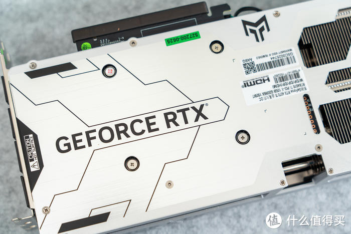 40系ITX真香警告！—影驰GeForce RTX 4070 TI 金属大师 OC 开箱评测