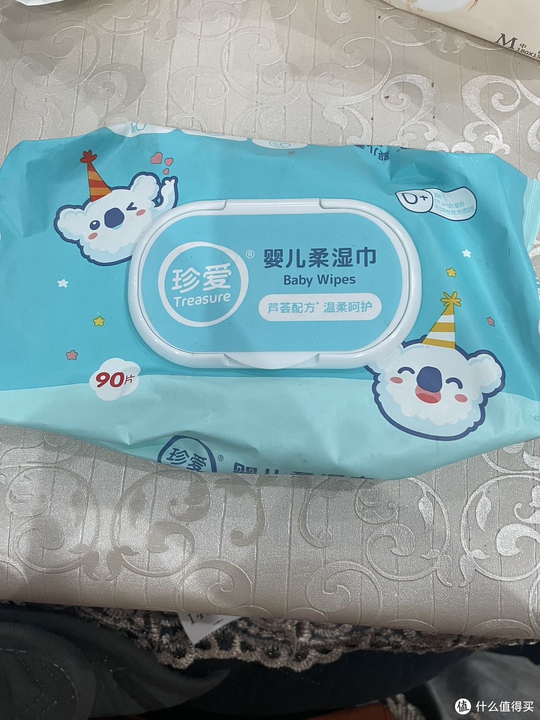 食品级的原料，口和手专用的湿纸巾