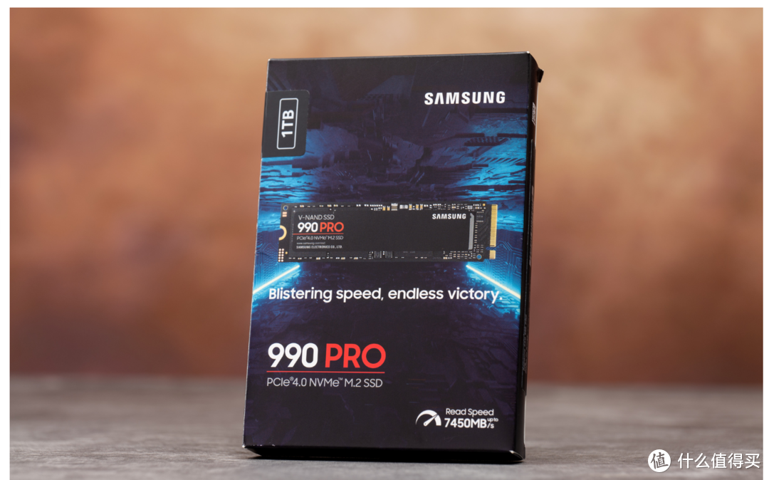 【潮电新年礼 - 年货节装机好物推荐 Ⅳ】三星 990 PRO SSD 评测：再攀 PCIe 4.0 的性能巅峰