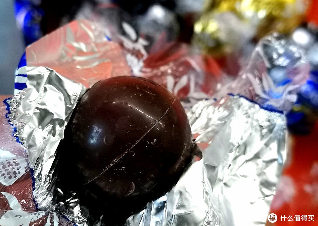年货采购清单：瑞士莲 - 夹心巧克力球 ，根本停不下来！