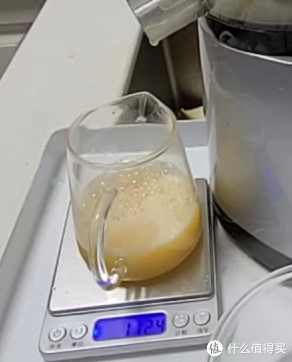 手动榨汁机出汁率实测，能与原汁机打平手