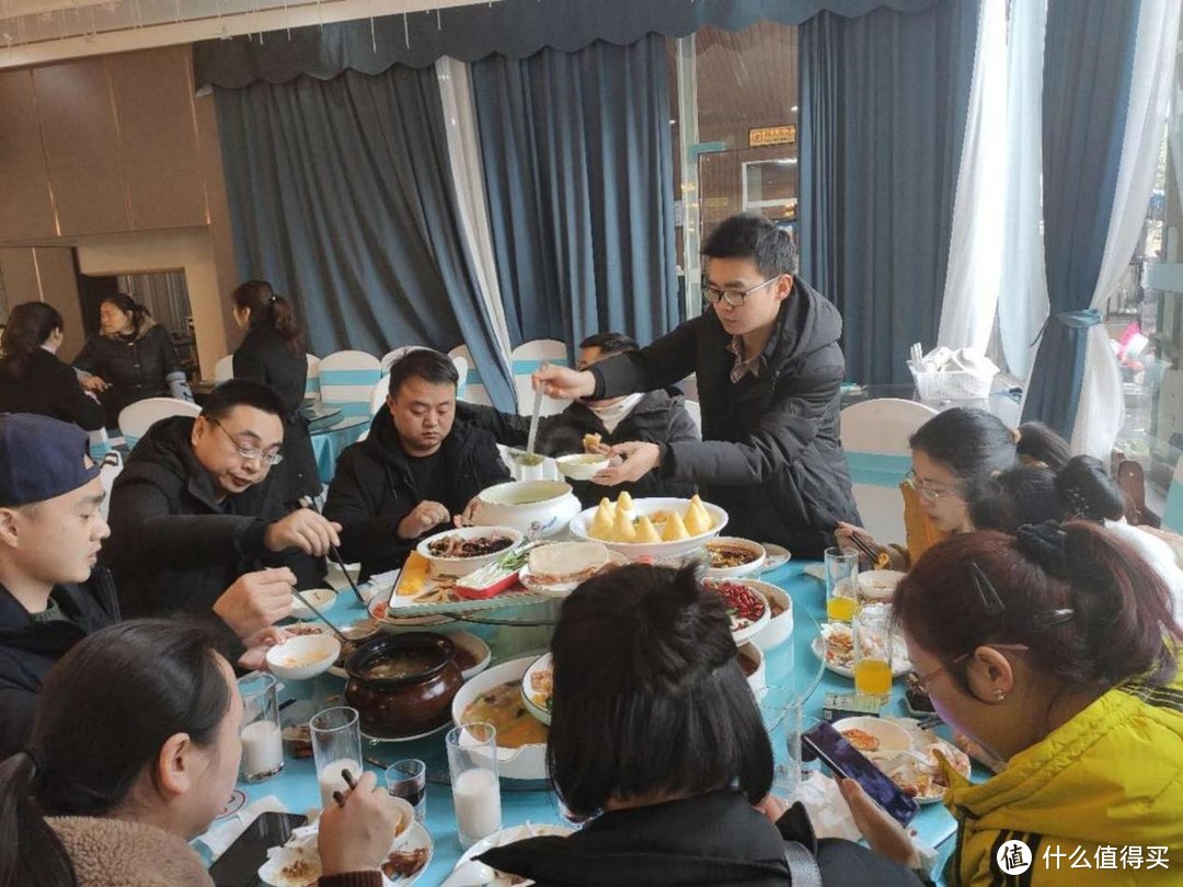 饭店柜台上，经常见到这3种酒，并且非常受欢迎，究竟是什么原因