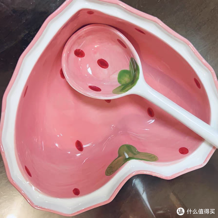 高颜值的网红草莓碗，看了就会喜欢！