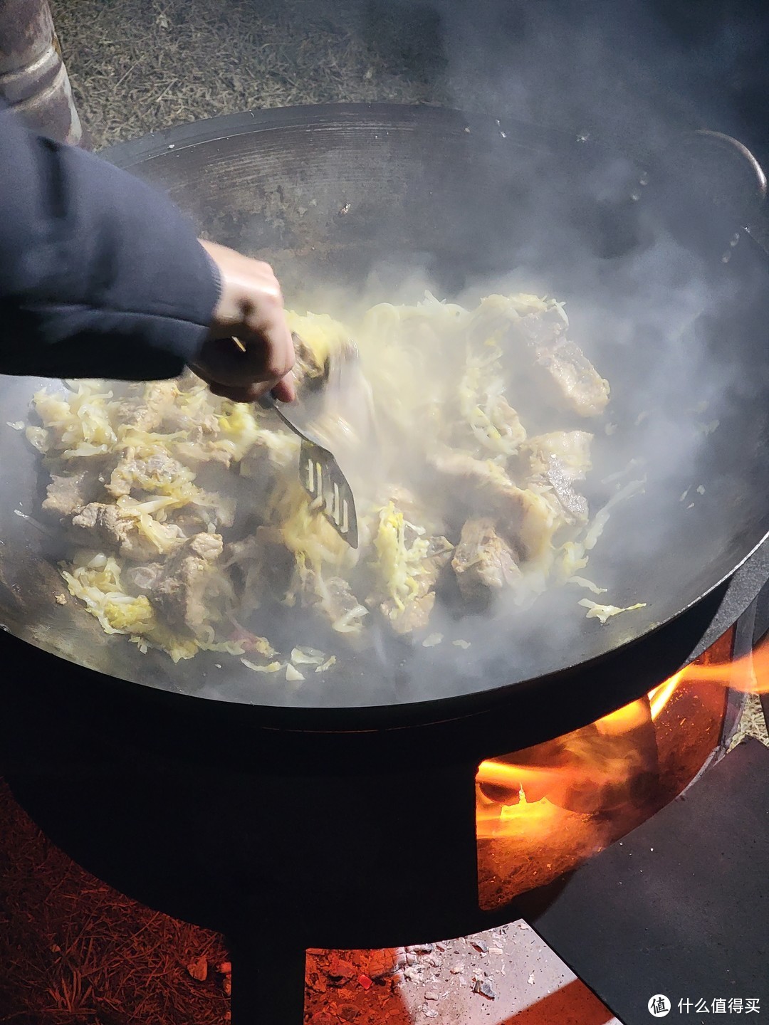 露营吃饭别再只吃方便食品！盘点我用过的四款高性价比炉具，绝不踩雷享受户外露营做饭的快感，记得收藏！