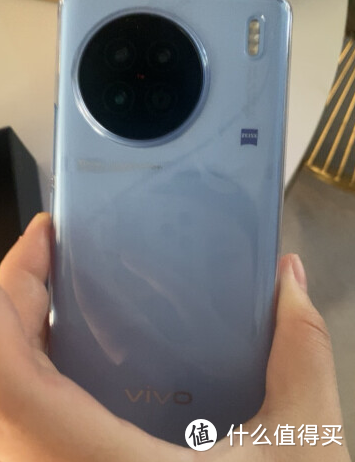 vivo X90，独立芯片加持，大幅提升摄像能力