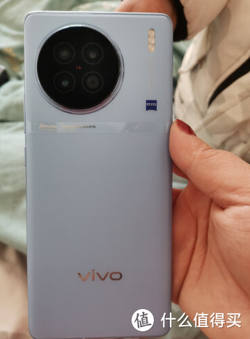 vivo X90，独立芯片加持，大幅提升摄像能力