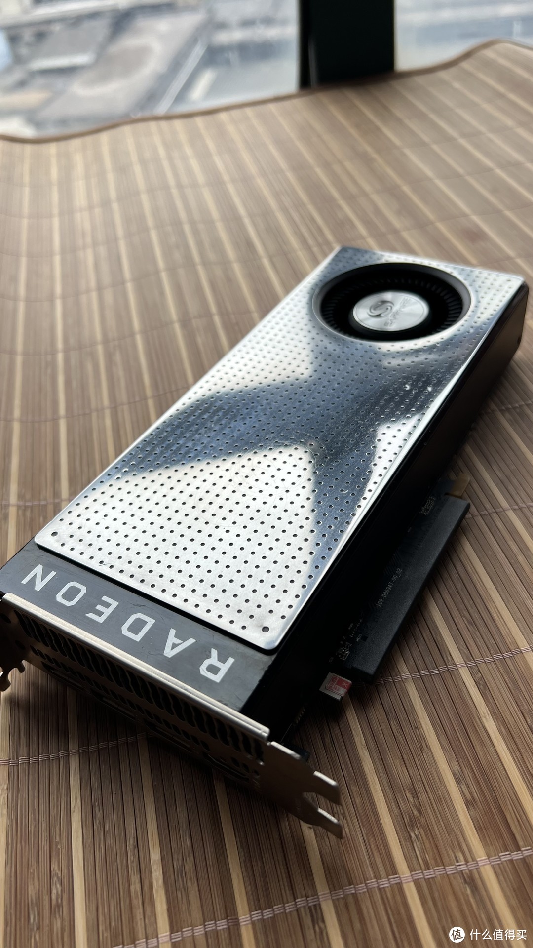 蓝宝石rx480 8g 白金手动打磨抛光版