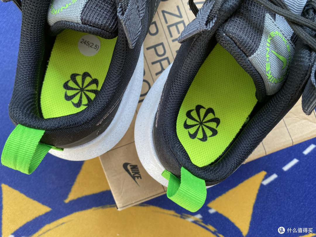 环保运动鞋nike crater impact